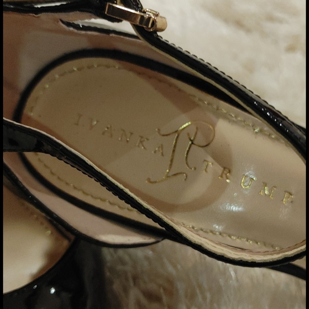 Shoes - Picture 3 of 3